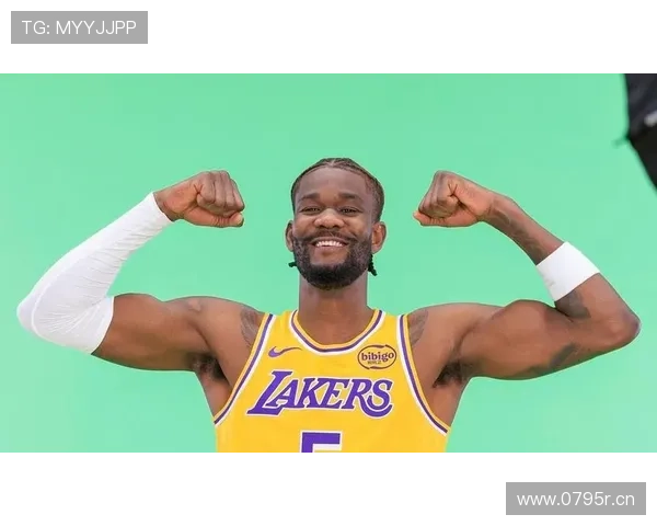 艾顿称詹姆斯伟大球星适配体系 艾顿称詹姆斯伟大球星适配体系